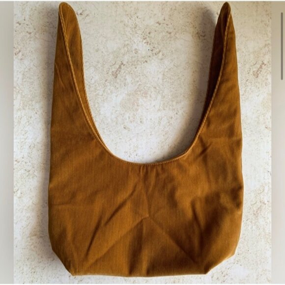 Merit Beauty Corduroy makeup bag - Picture 3 of 14